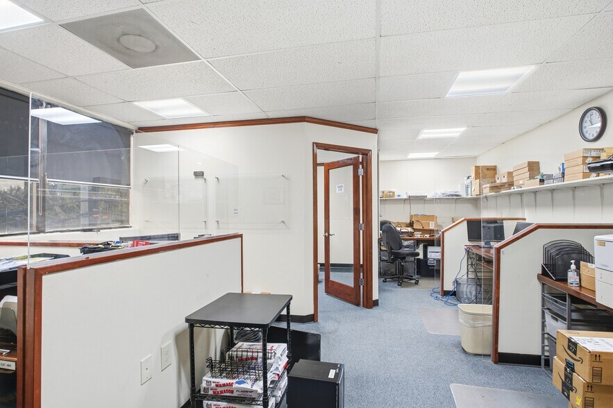 More Photos Of 4075 SW 83rd Ave, Miami Office For Sale