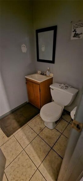 More Photos Of 340 Industrial Blvd, New Kensington Warehouse For Sale