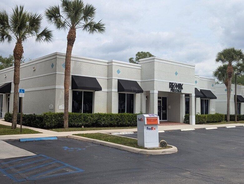 More Photos Of 1402 Royal Palm Beach Blvd, Royal Palm Beach Office For Sale