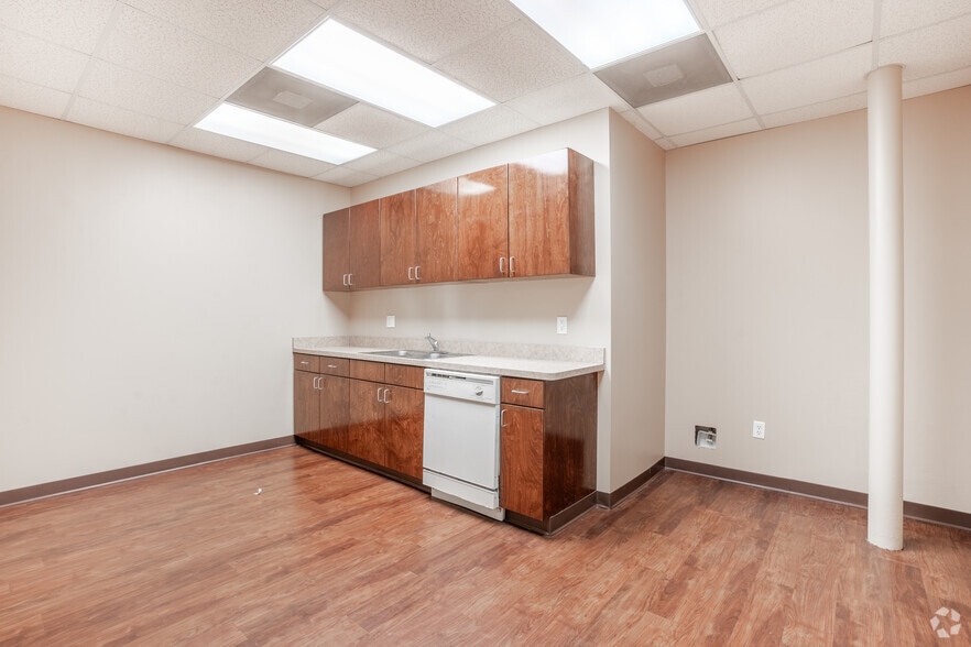 More Photos Of 201 Enterprise Ave, League City Medical For Lease