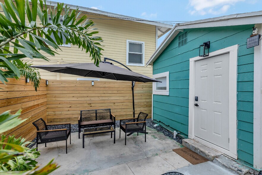 More Photos Of 517 S J St, Lake Worth Beach Apartments For Sale