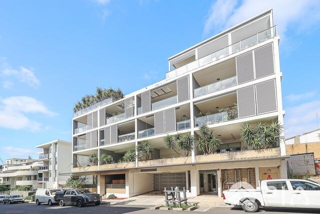Primary Photo Of 86-88 Tennyson Rd, Mortlake Apartments For Lease
