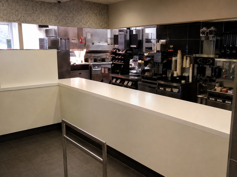 More Photos Of 1291 NW Bells Ferry Rd, Marietta Fast Food For Lease
