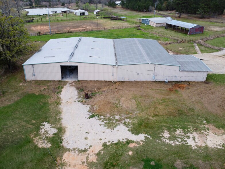 More Photos Of 10991 TX-135, Troup Warehouse For Sale