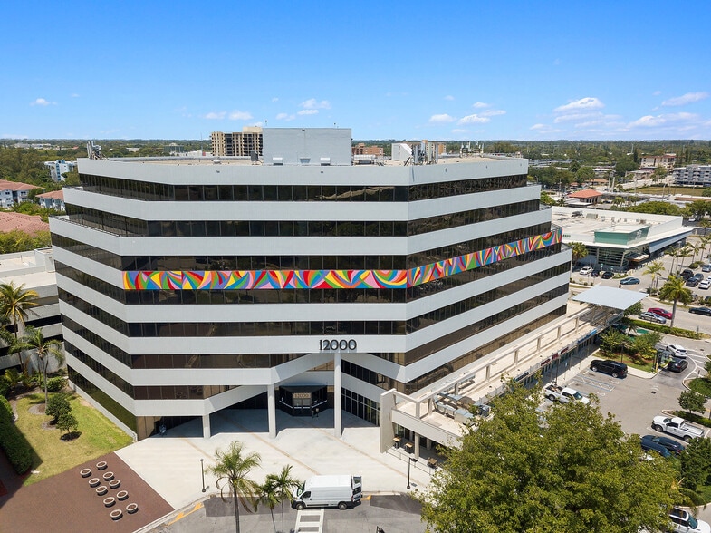 More Photos Of 12000 Biscayne Blvd, Miami Office For Lease