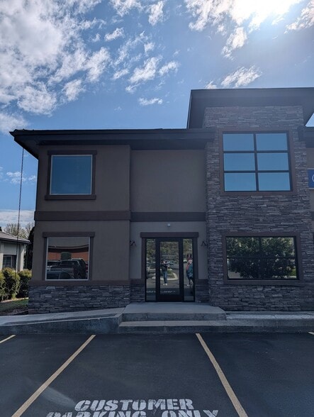 More Photos Of 2680 S Eagle Rd, Meridian Medical For Lease