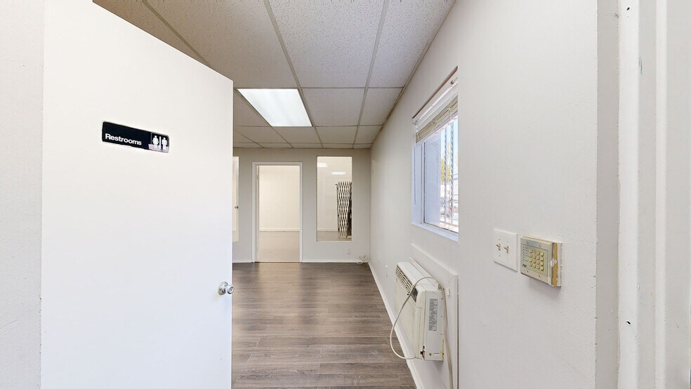 More Photos Of 18227-18243 NE 4th Ct, Miami Unknown For Lease