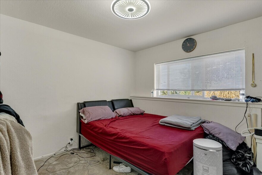 More Photos Of 30 Gardiner Ave, South San Francisco Apartments For Sale