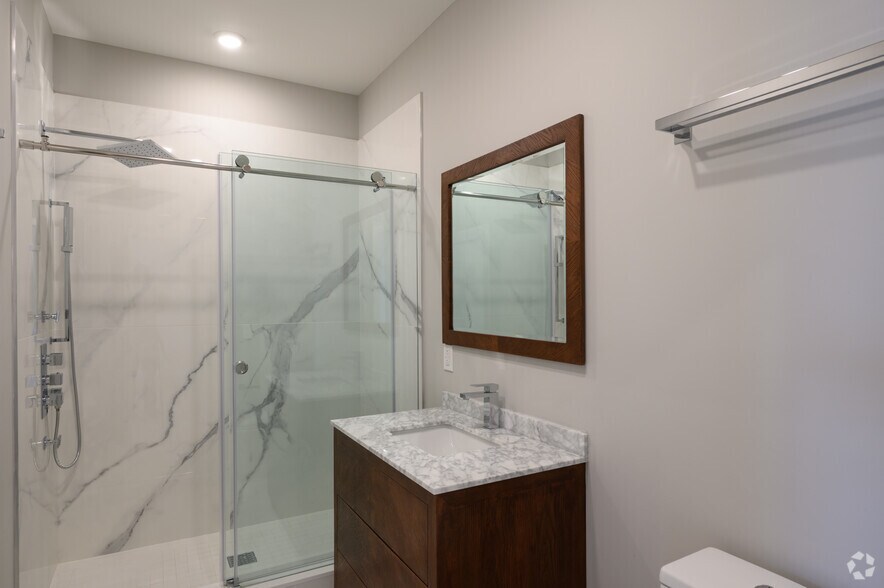 More Photos Of 1000-1038 W Girard Ave, Philadelphia Apartments For Lease