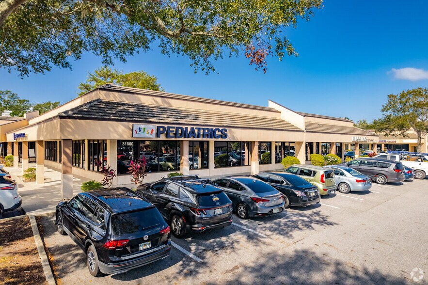 More Photos Of 31918 US Highway 19 N, Palm Harbor Unknown For Lease