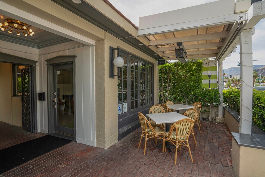 More Photos Of 664-668 N Palm Canyon Dr, Palm Springs Office For Sale