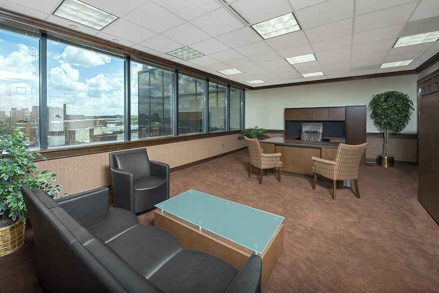 More Photos Of 1301 First Ave, Columbus Medical For Lease