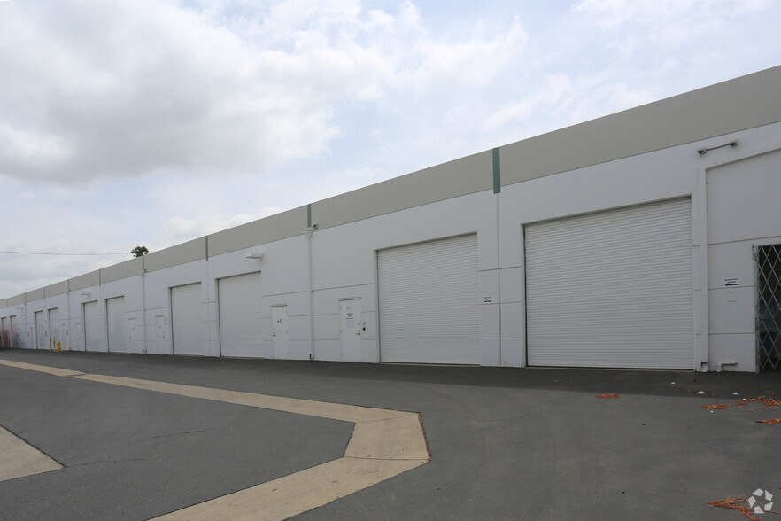 More Photos Of 25651 Atlantic Ocean Dr, Lake Forest Light Manufacturing For Lease