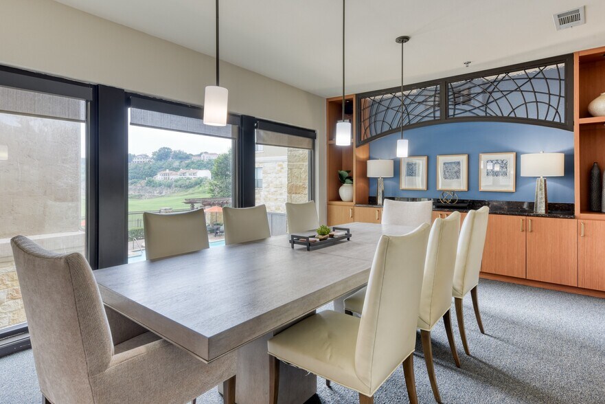 More Photos Of 300 E Basse Rd, San Antonio Apartments For Lease