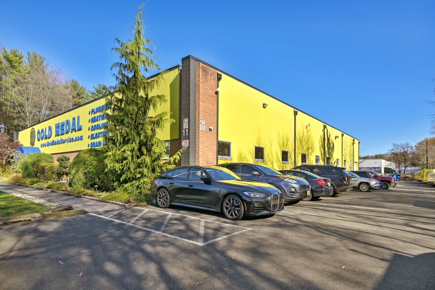 More Photos Of 11 Cotters Ln, East Brunswick Warehouse For Sale