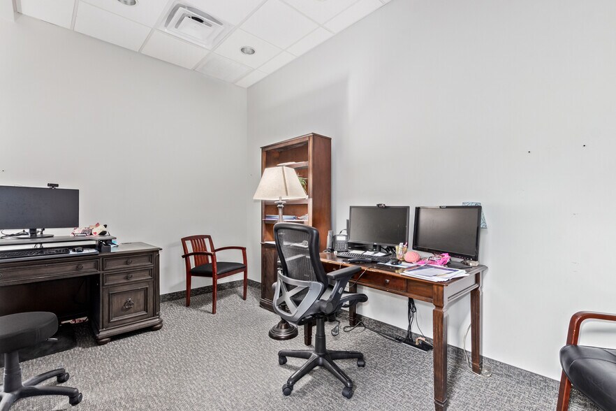 More Photos Of 1452 N Higley Rd, Gilbert Medical For Sale