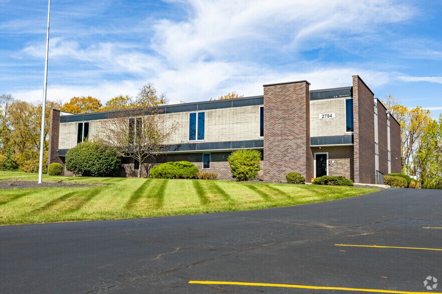 More Photos Of 2650-2680B Indian Ripple Rd, Beavercreek Unknown For Lease