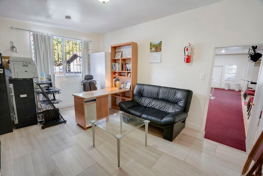 More Photos Of 3709 Rolle St, Los Angeles Religious Facility For Sale