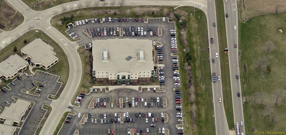 More Photos Of 1710 N Randall Rd, Elgin Medical For Lease