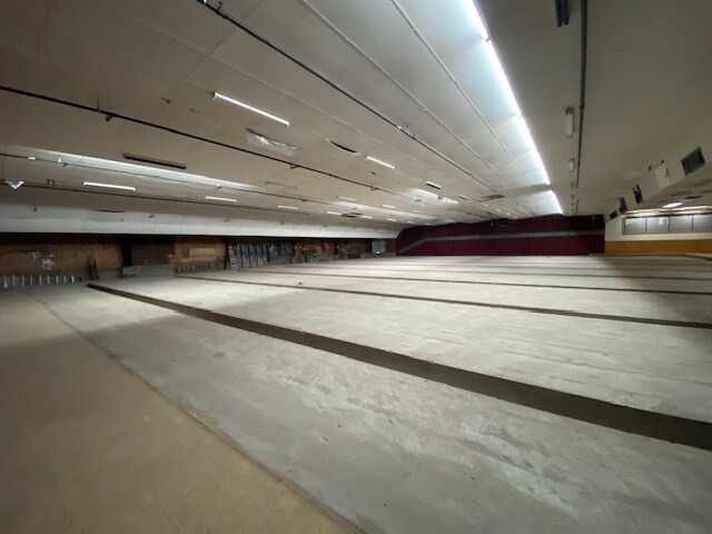 More Photos Of 2525 Dixon St, Stevens Point Light Manufacturing For Lease