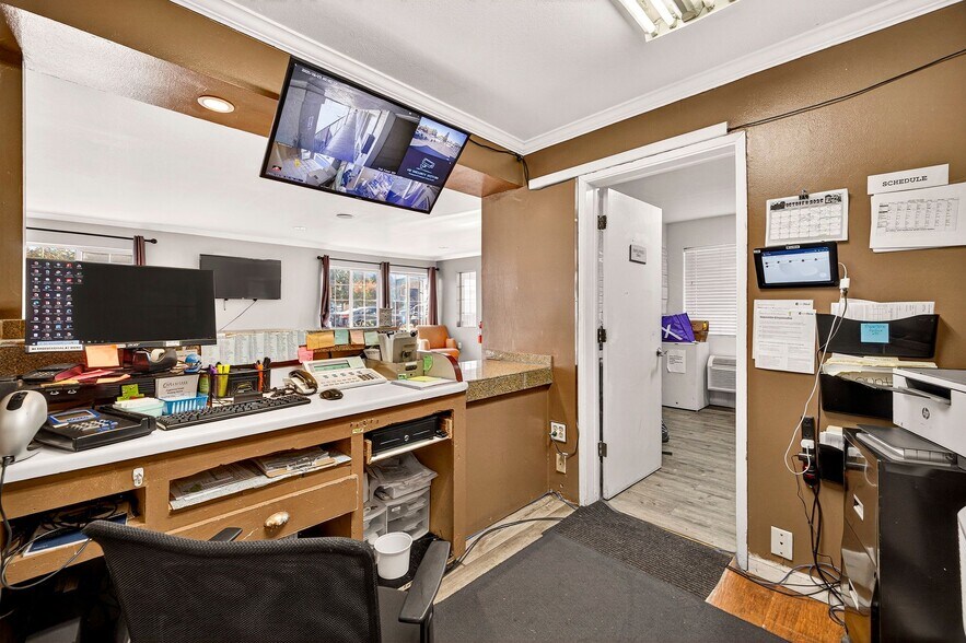 More Photos Of 725 Broadway St, Chico Hotel For Sale