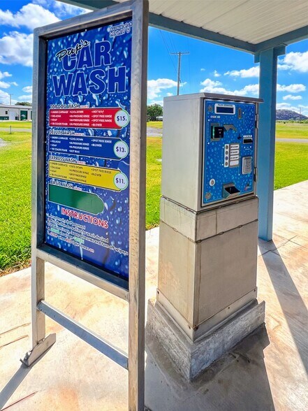 More Photos Of 509 1st St, Granite Carwash For Sale