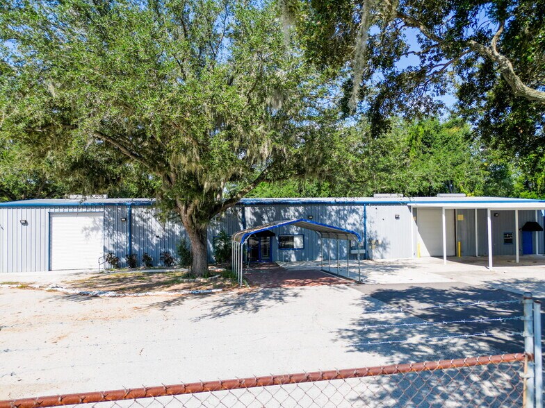More Photos Of 112 N Mulrennan Rd, Valrico Warehouse For Sale