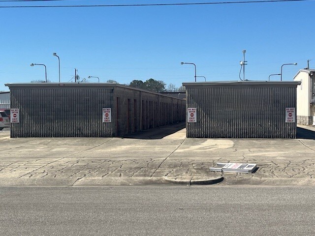 More Photos Of 1526 4th Ave SE, Decatur Light Manufacturing For Sale