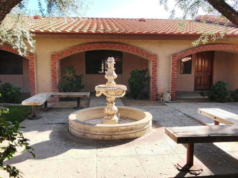 More Photos Of 1415 E Guadalupe Rd, Tempe Office For Sale