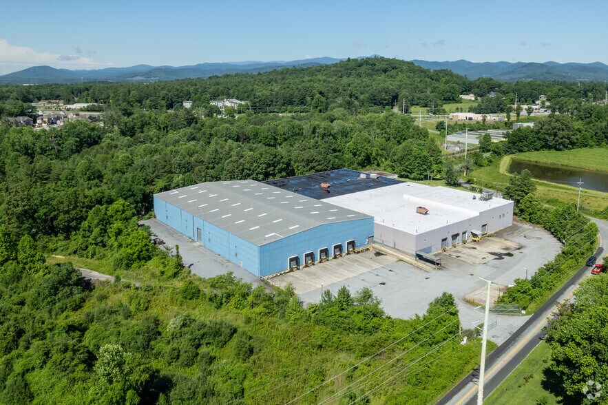 More Photos Of 90 Christ School Rd, Arden Distribution For Lease