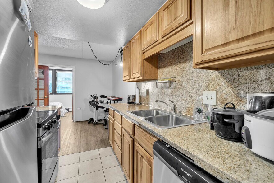 More Photos Of 805 29th St, Boulder Apartments For Sale
