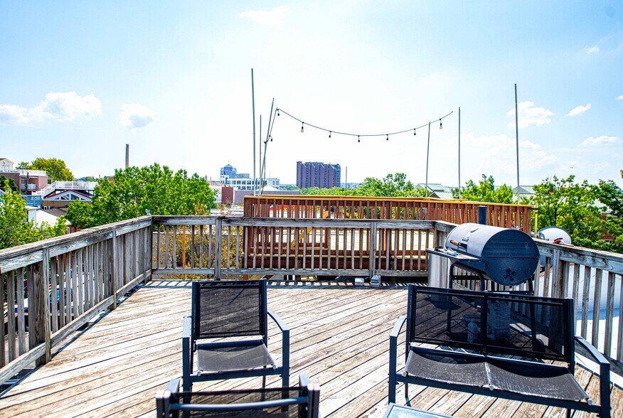 More Photos Of 2212-2214 Boston St, Baltimore Office Residential For Sale