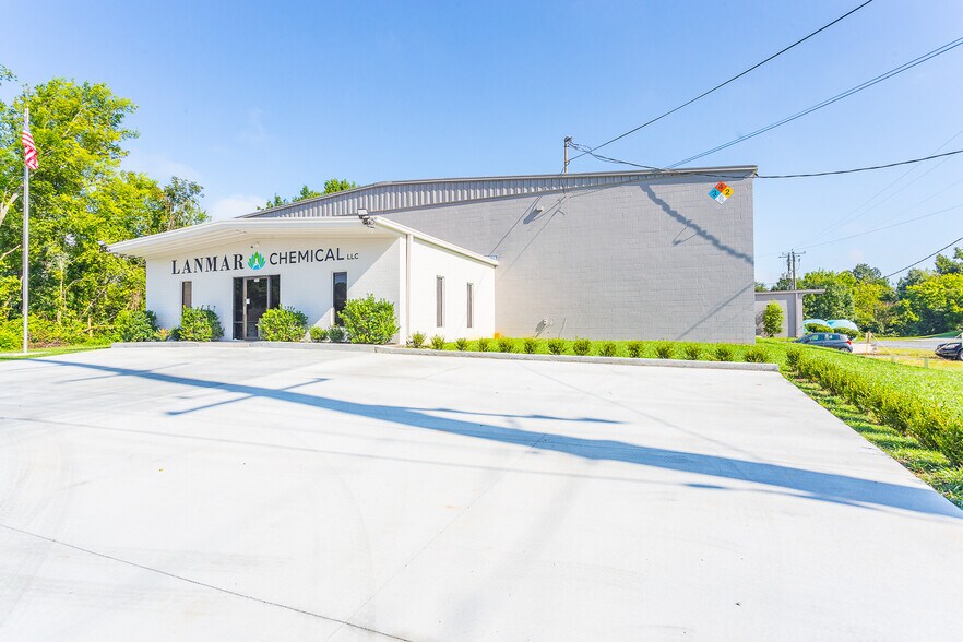 More Photos Of 506 Bear Creek Rd, Dalton Manufacturing For Sale