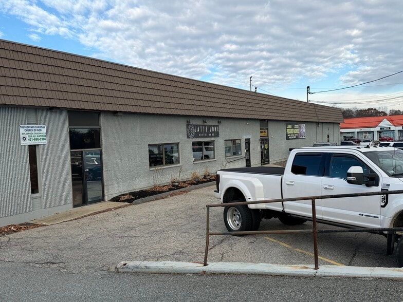More Photos Of 11 Comstock Pky, Cranston Freestanding For Lease