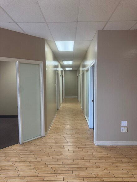 More Photos Of 116 N Lindsay Rd, Mesa Unknown For Lease