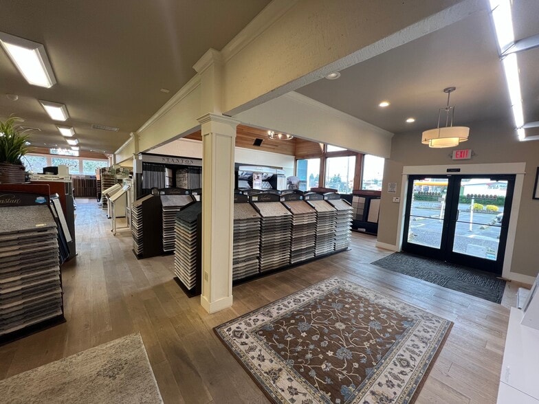 More Photos Of 7615 E Mill Plain Blvd, Vancouver General Retail For Sale