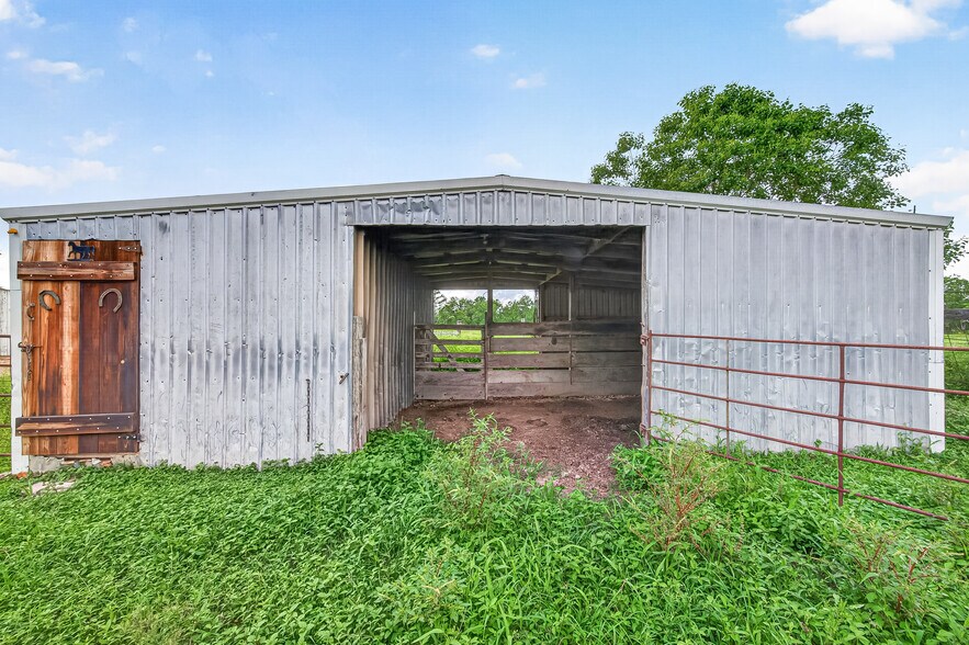 More Photos Of 0 FM 1994 Road, Guy Land For Sale
