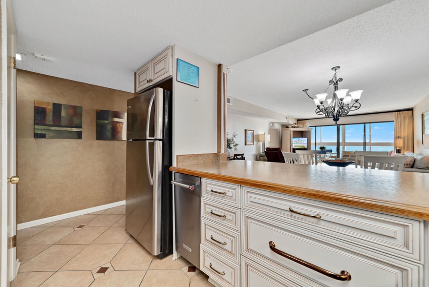 More Photos Of 1007 West Beach Blvd, Gulf Shores Apartments For Sale