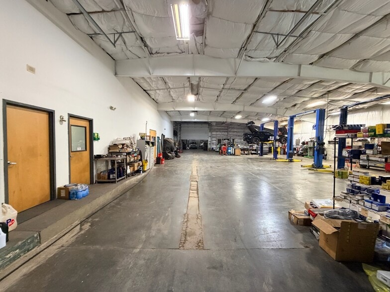 More Photos Of 186 Wincrest Dr, Winchester Warehouse For Sale