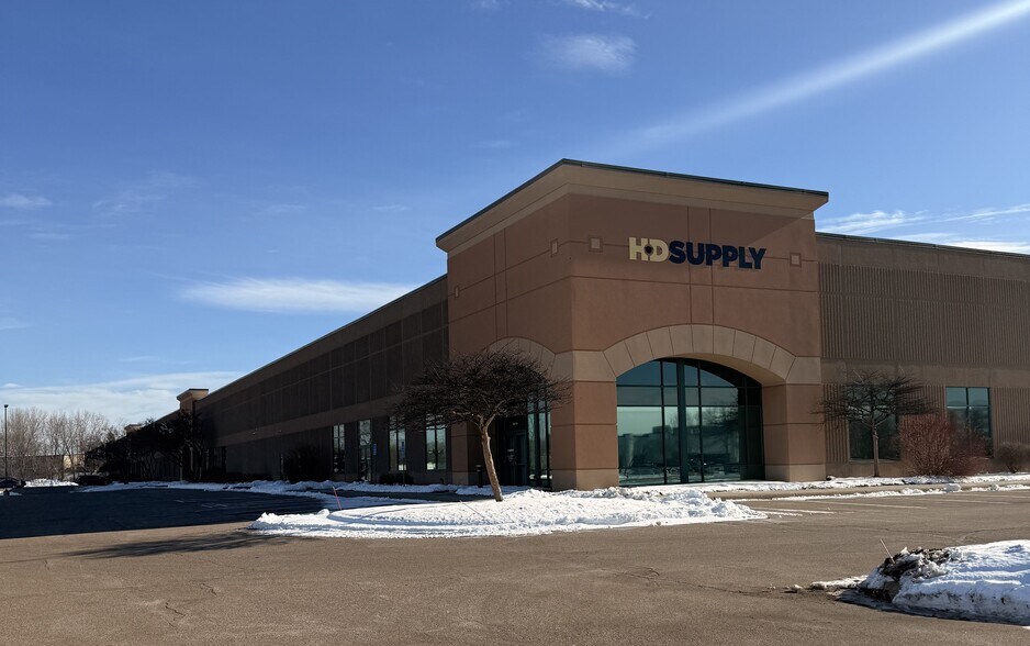 Primary Photo Of 2015 Silver Bell Rd, Eagan Industrial For Lease