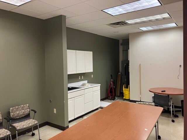 More Photos Of 1-9 Fletcher Sq, Dunbar Unknown For Lease