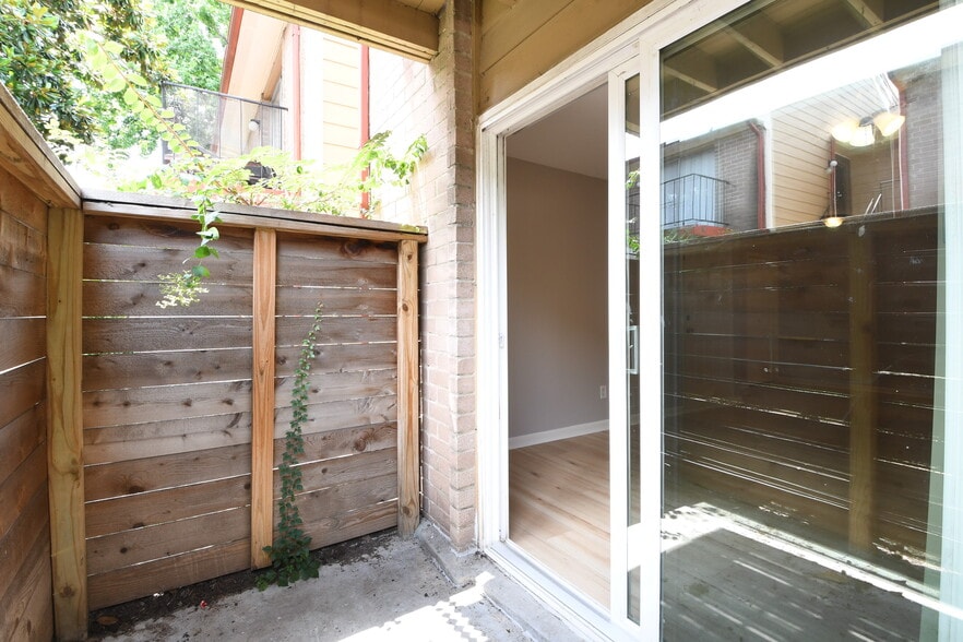 More Photos Of , Houston Multifamily For Sale