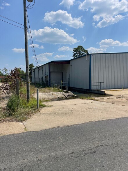 More Photos Of 110 Horne St, West Monroe Industrial For Lease
