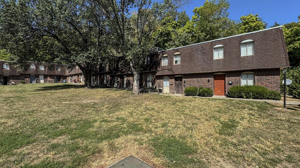 More Photos Of 5459-5473 Kirby Ave, Cincinnati Apartments For Sale