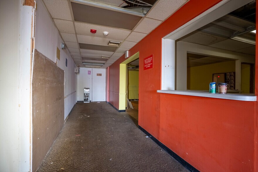 More Photos Of 14-18 N 52nd St, Philadelphia Storefront Retail Office For Sale
