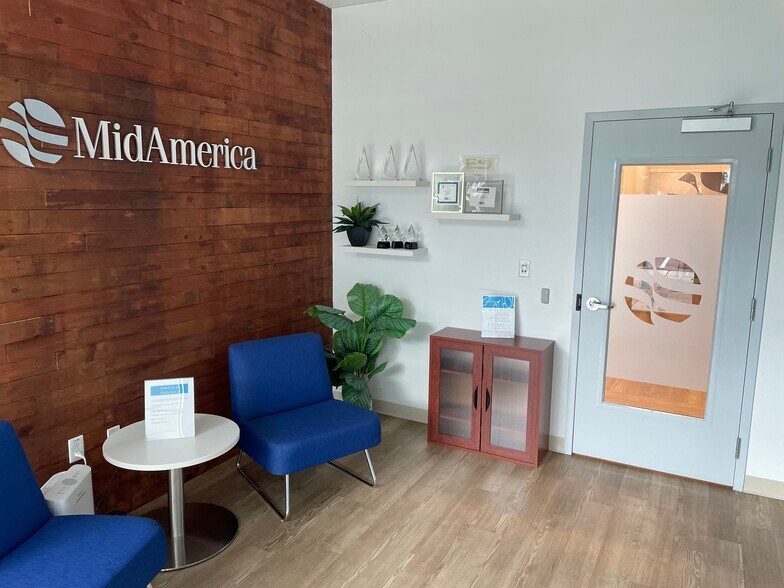 More Photos Of 2855 Interstate Dr, Lakeland Research And Development For Sale