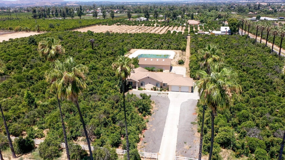 More Photos Of 8715 Dufferin Ave, Riverside Land For Sale