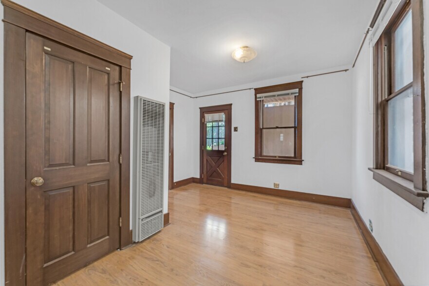 More Photos Of 222 First Ave, Jerome Multifamily For Sale