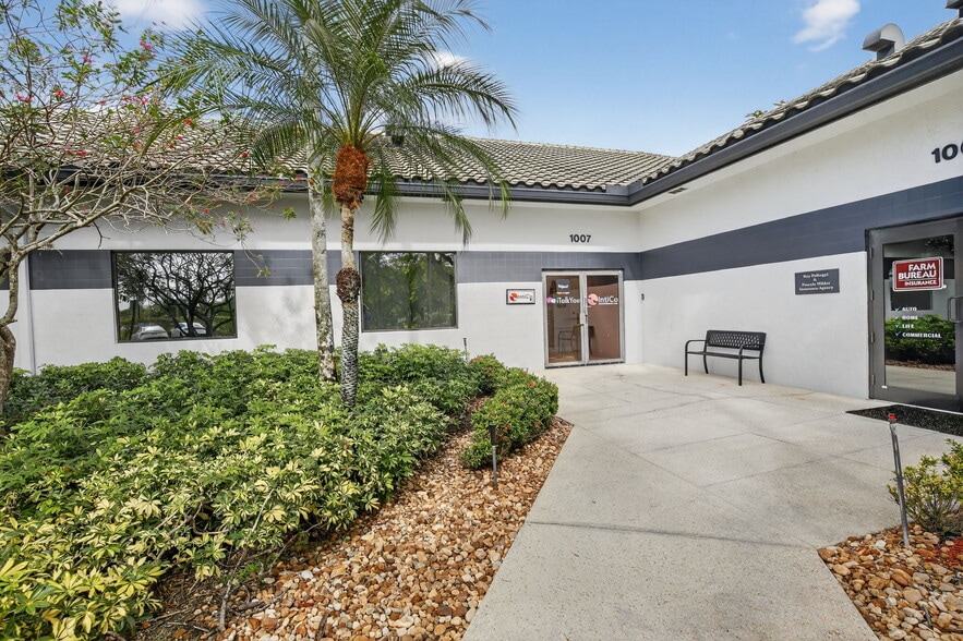More Photos Of 1007 Shotgun Rd, Sunrise Office For Sale