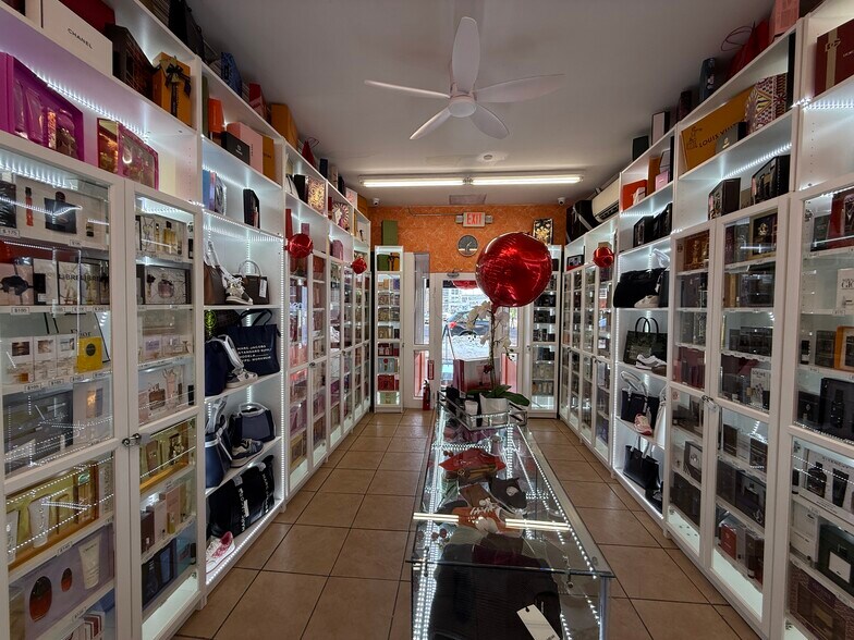 More Photos Of 131-137 Essex St, Lawrence Storefront Retail Residential For Lease